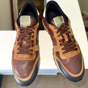 Valentino Men's Brown and Tan Sneakers